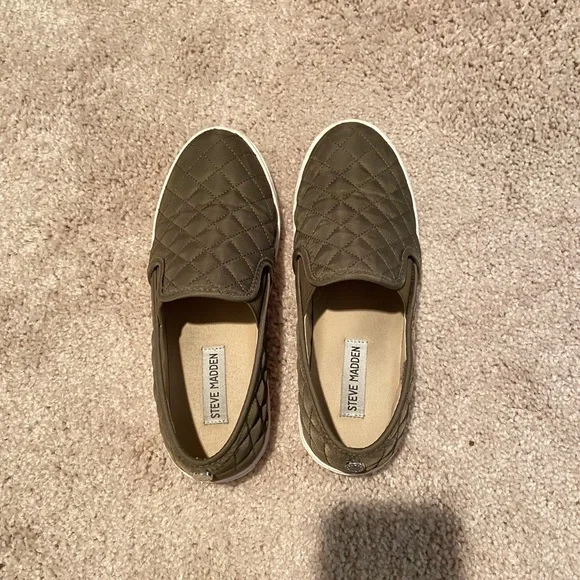 Steve Madden Quilted Sneakers - Picture 1 of 2